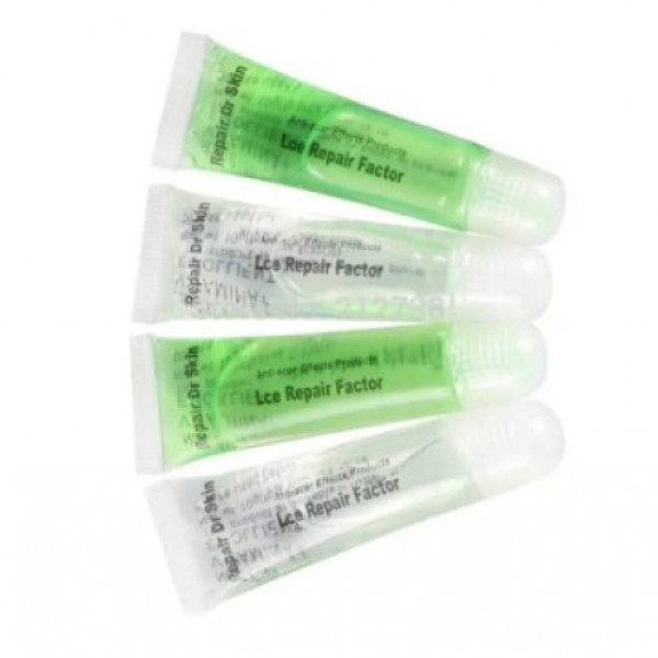 Бальзам для губ LCE Repair Factor із вітамінами зелений