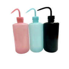 Spray bottle with a curved tube (color) 500 ml